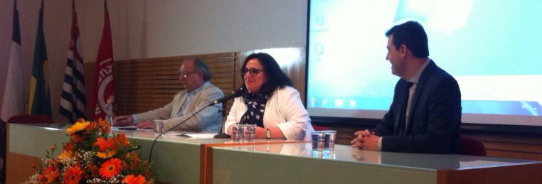 UM OLHAR PSICOLÓGICO E CRÍTICO