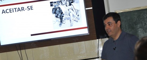 UM OLHAR PSICOLÓGICO E CRÍTICO