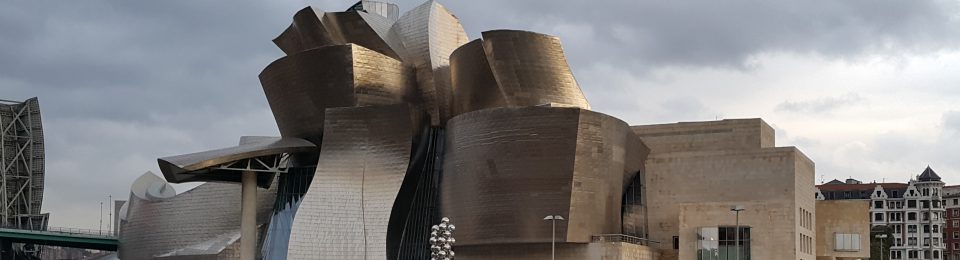 UM OLHAR PSICOLÓGICO E CRÍTICO