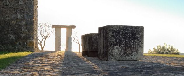 UM OLHAR PSICOLÓGICO E CRÍTICO