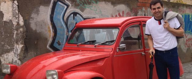 UM OLHAR PSICOLÓGICO E CRÍTICO