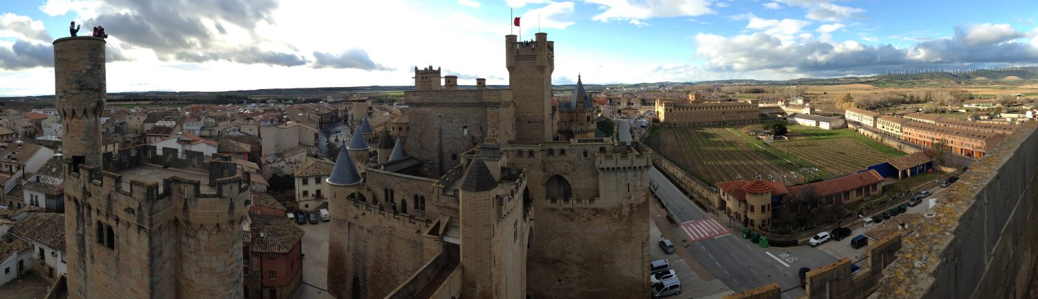 UM OLHAR PSICOLÓGICO E CRÍTICO