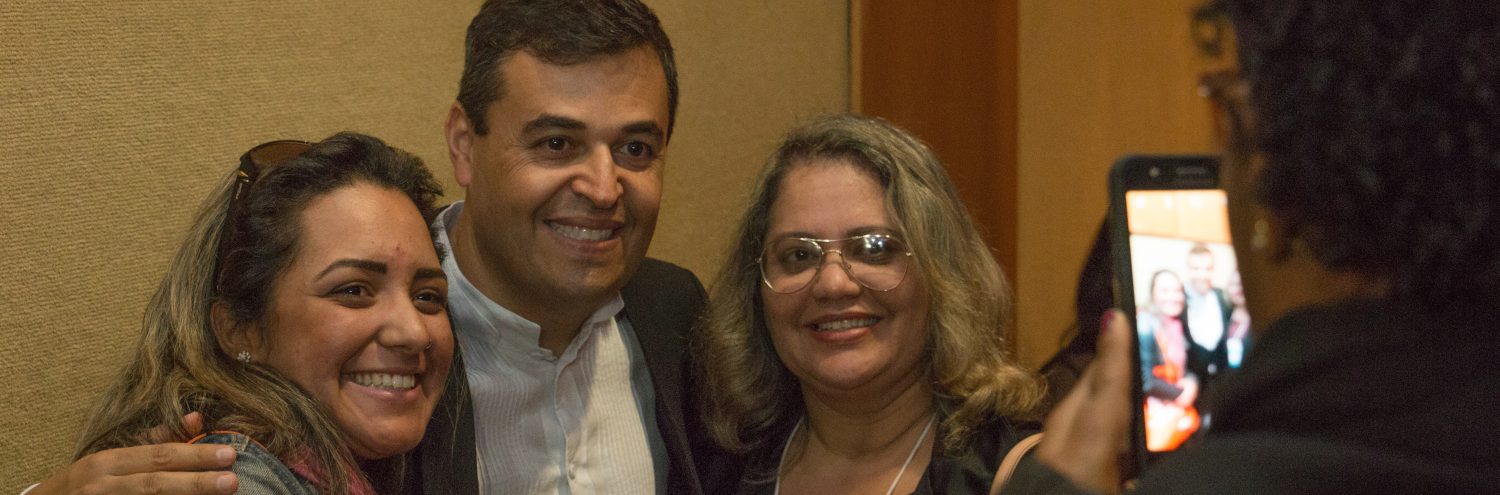 UM OLHAR PSICOLÓGICO E CRÍTICO